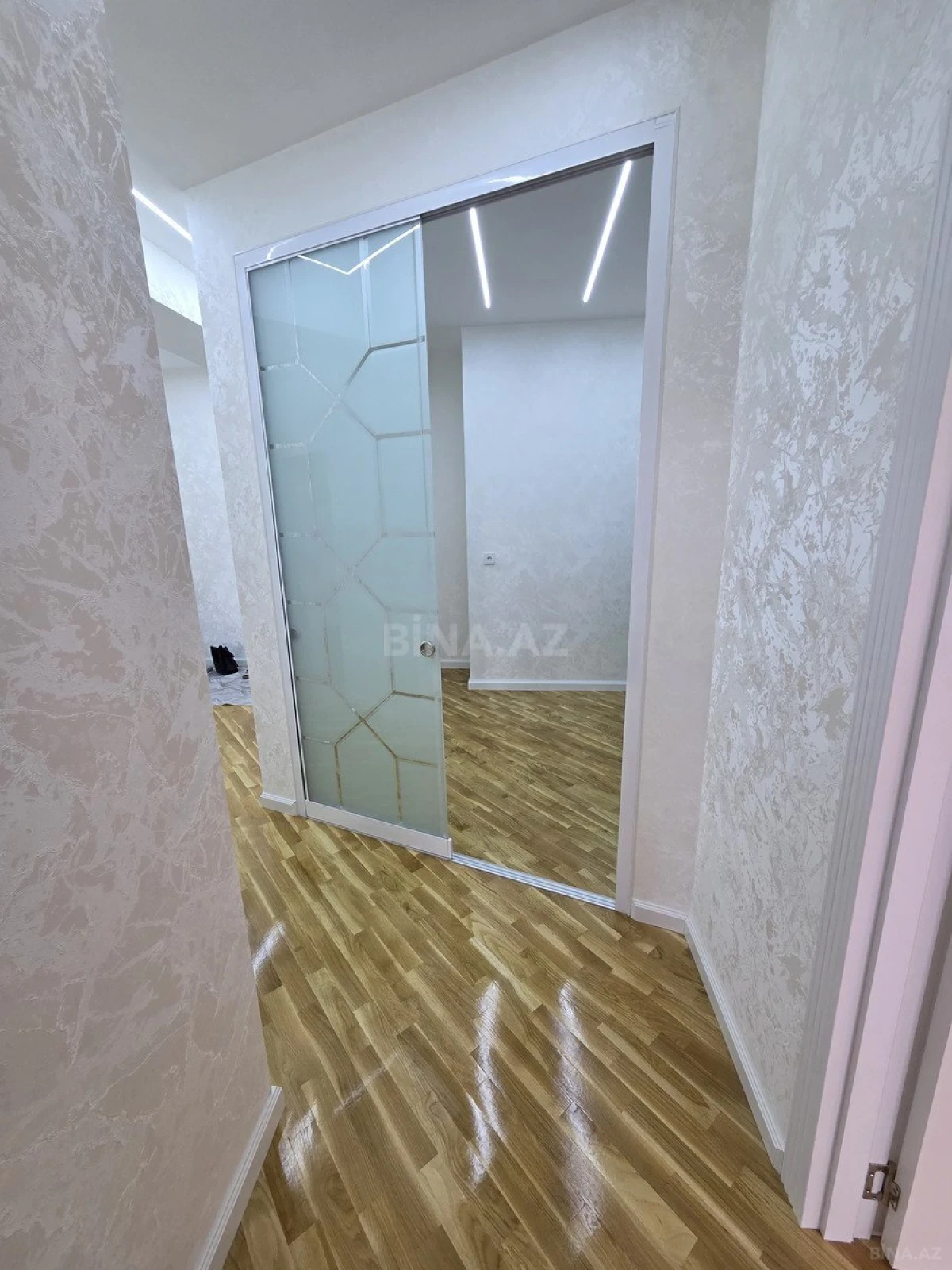 Satılır 3 otaqlı mənzil 100 m²
