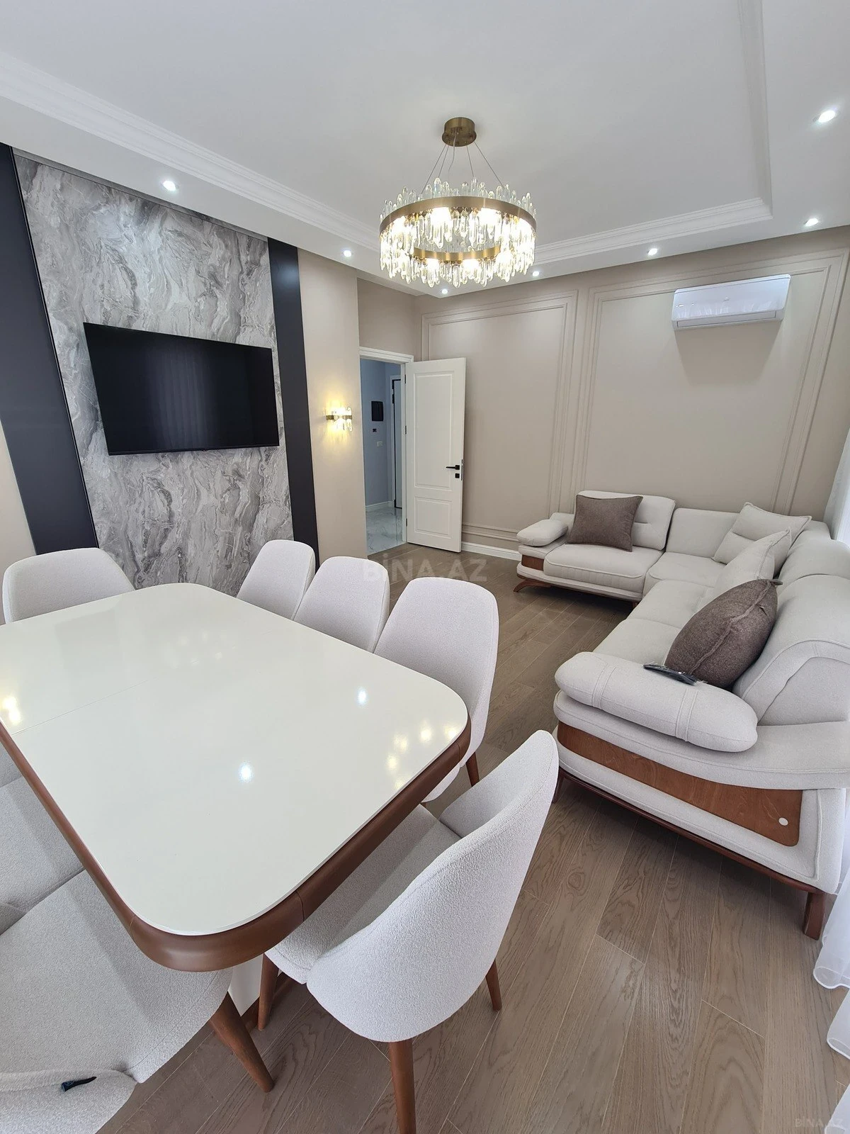 Kirayə verilir 3 otaqlı mənzil 92 m²