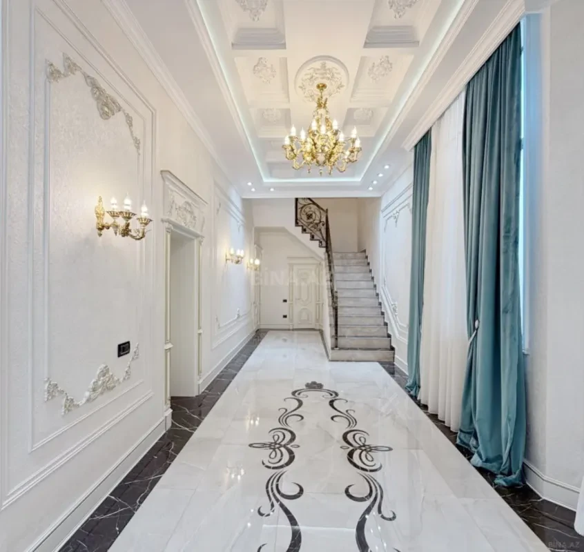 Satılır 3 otaqlı mənzil 215 m²