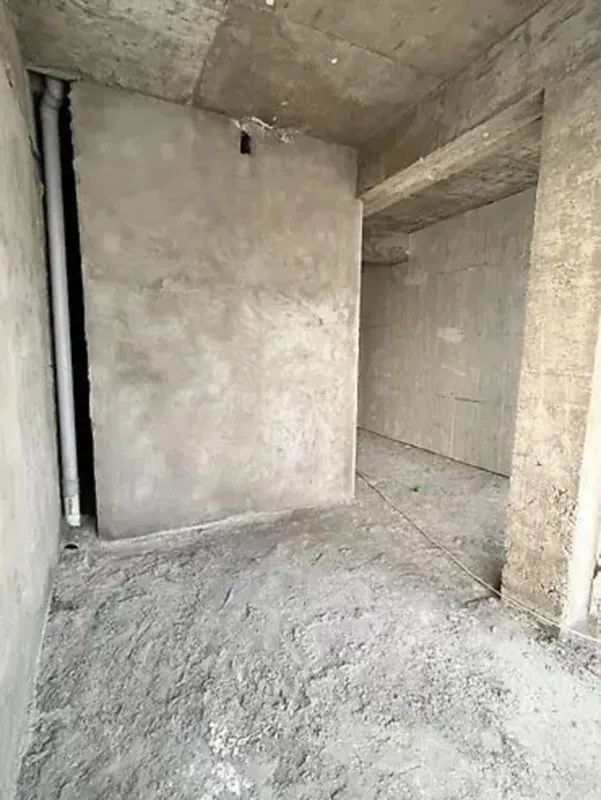 Satılır 4 otaqlı mənzil 185 m²