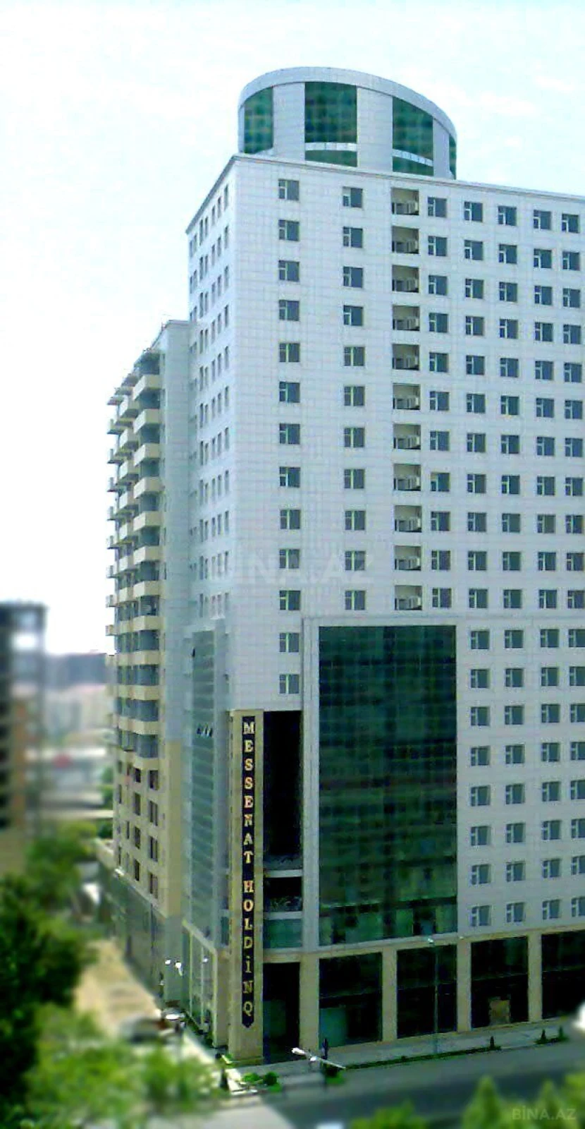 Satılır 4 otaqlı mənzil 185 m²