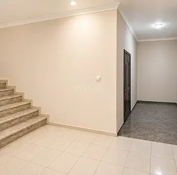 Satılır 4 otaqlı mənzil 185 m²
