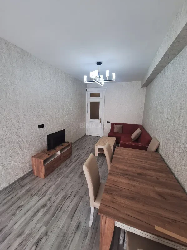 Kirayə verilir 2 otaqlı mənzil 60 m²