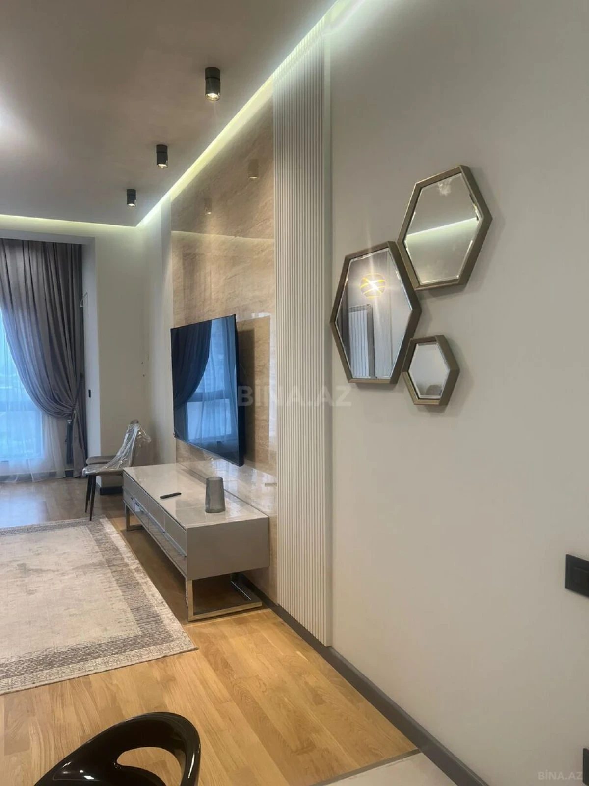 Kirayə verilir 3 otaqlı mənzil 100 m²