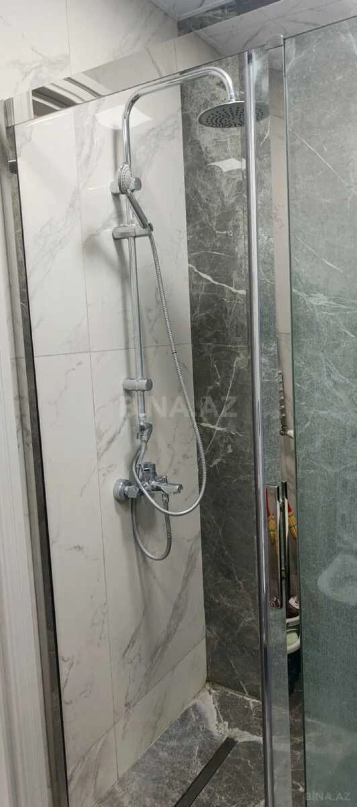 Kirayə verilir 2 otaqlı mənzil 70 m²