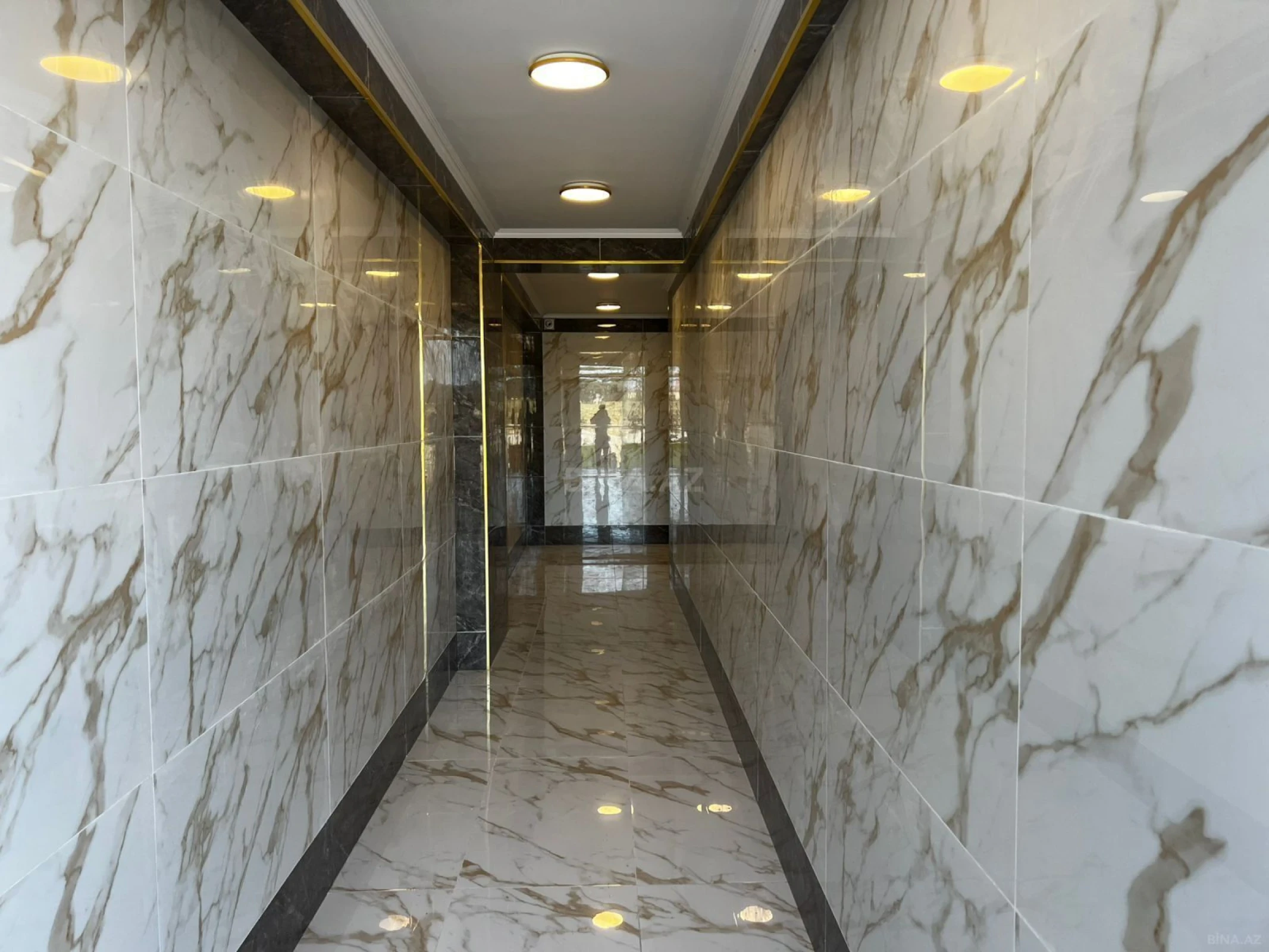 Satılır 2 otaqlı mənzil 47 m²