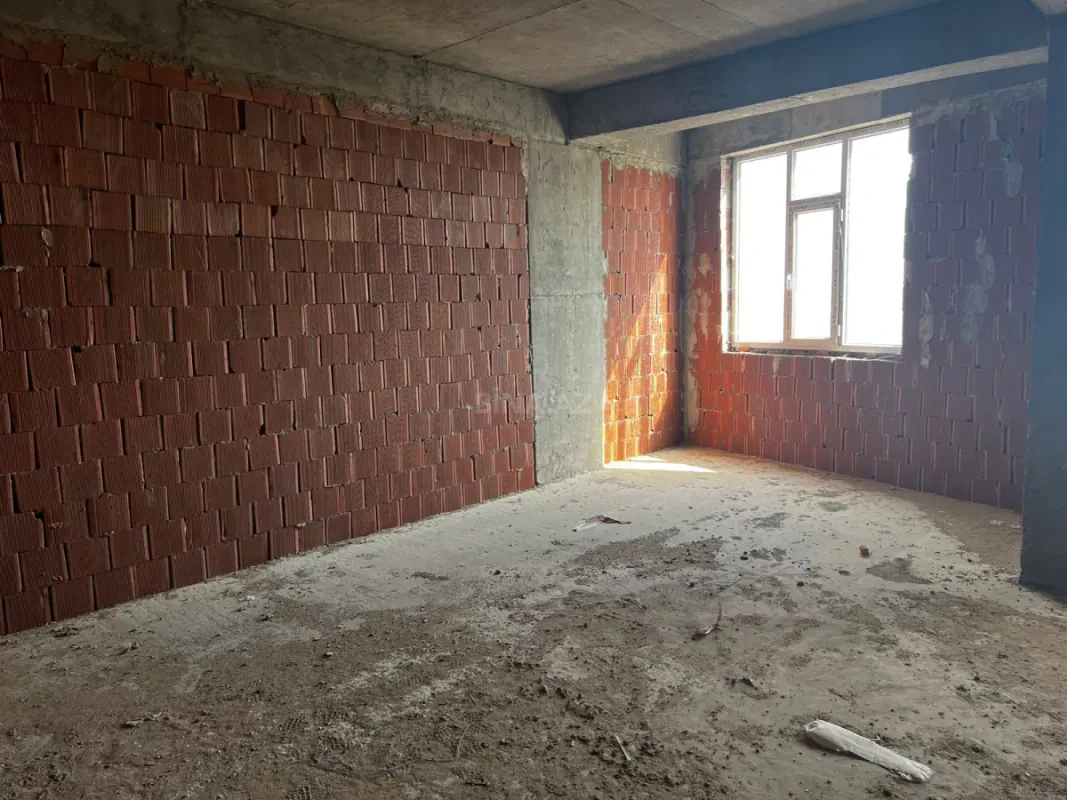 Satılır 2 otaqlı mənzil 47 m²