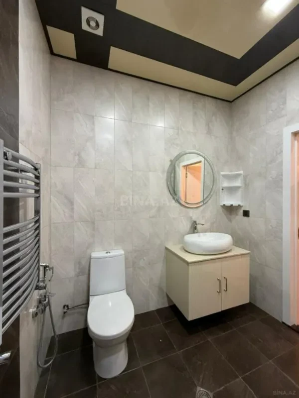 Satılır 3 otaqlı mənzil 135 m²