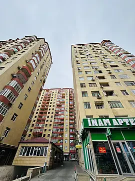 Satılır 2 otaqlı mənzil 80 m² — Bakı, İnşaatçılar 2 otaq 80.00 m²