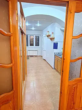 Kirayə verilir 2 otaqlı ofis 65 m²