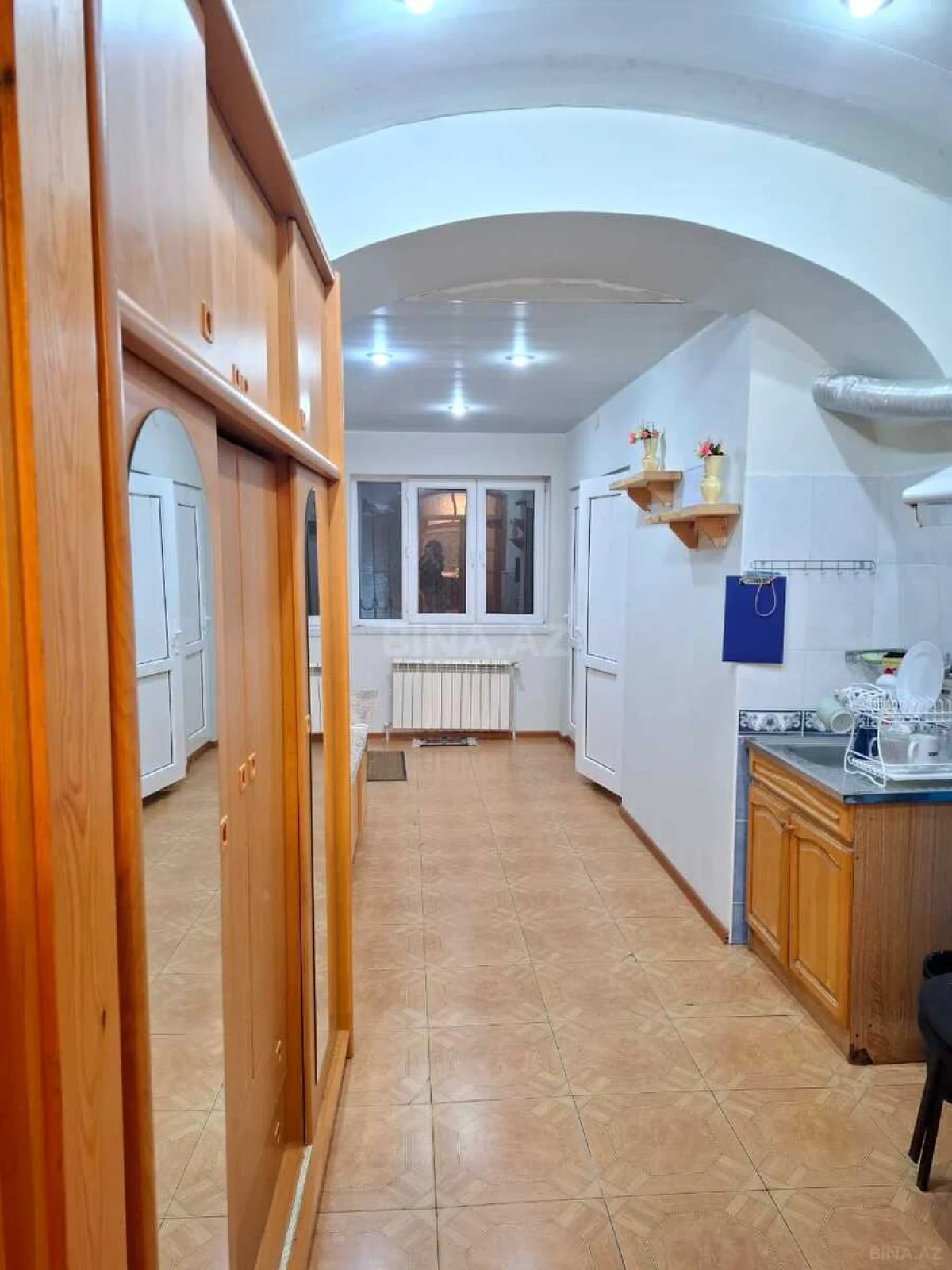 Kirayə verilir 2 otaqlı ofis 65 m²