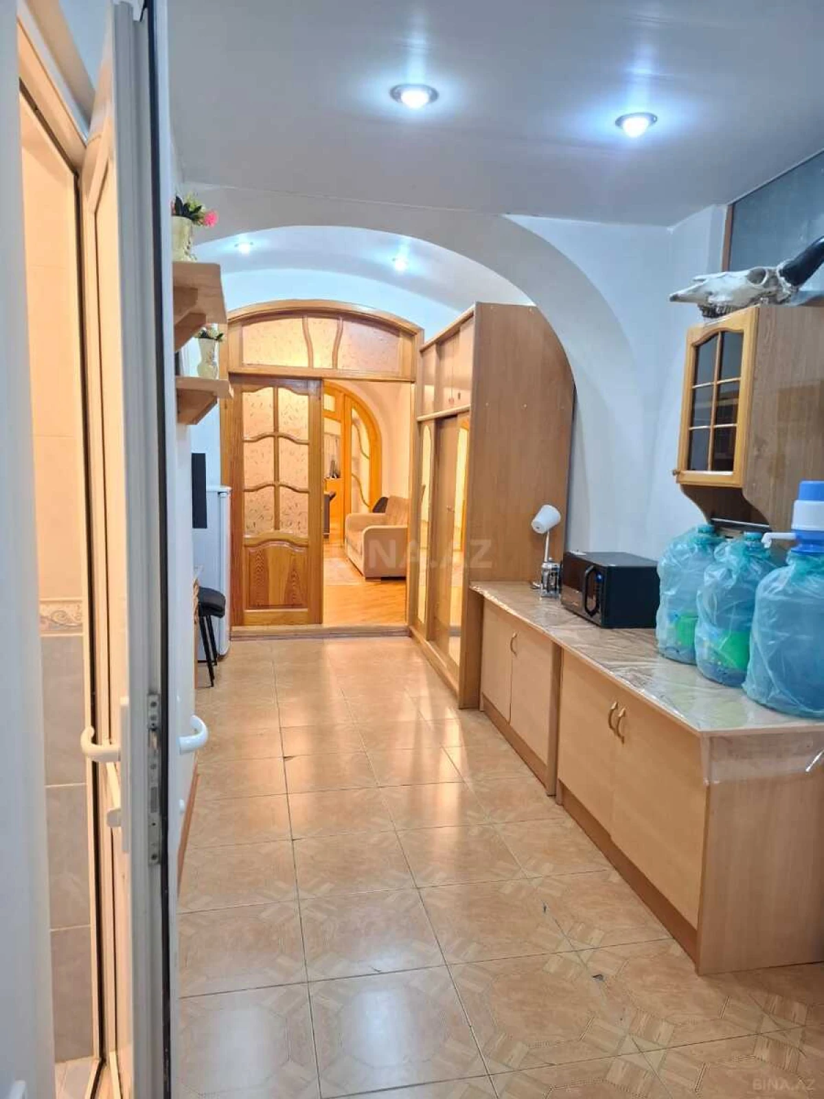 Kirayə verilir 2 otaqlı ofis 65 m²
