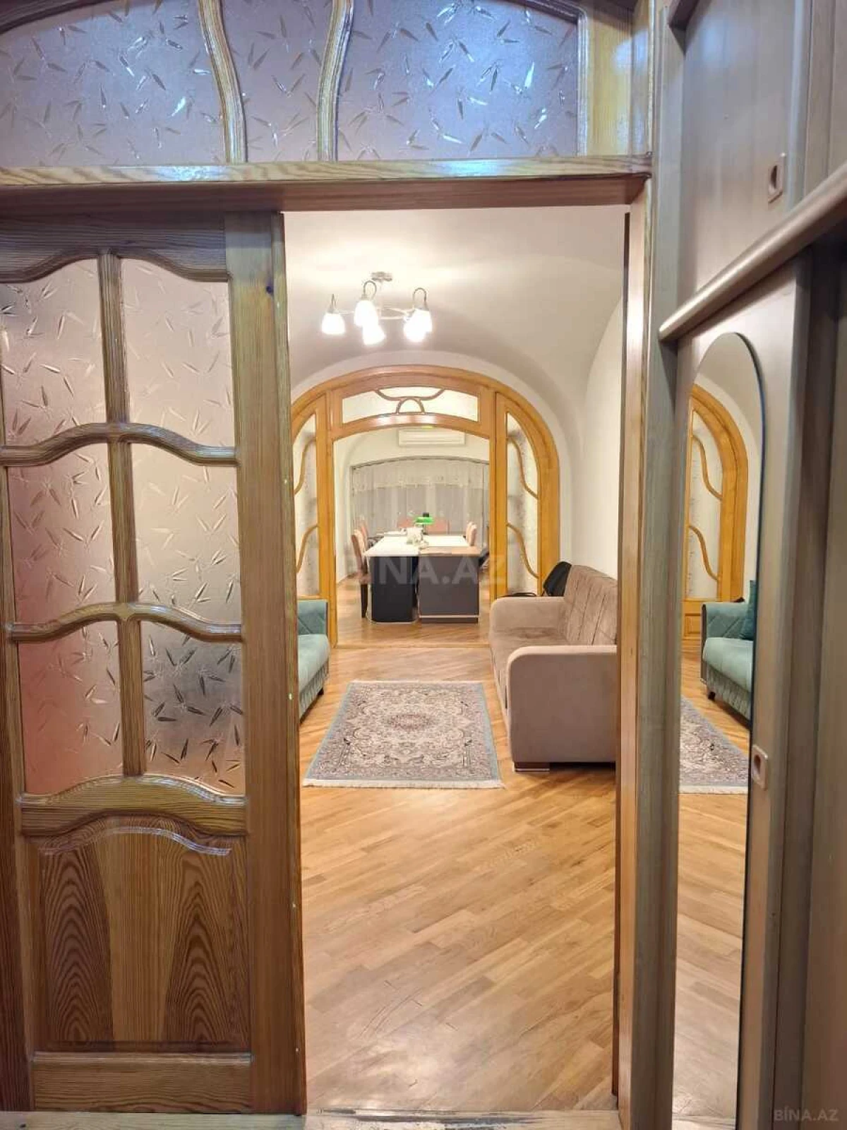 Kirayə verilir 2 otaqlı ofis 65 m²