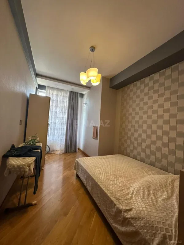 Kirayə verilir 3 otaqlı mənzil 100 m²