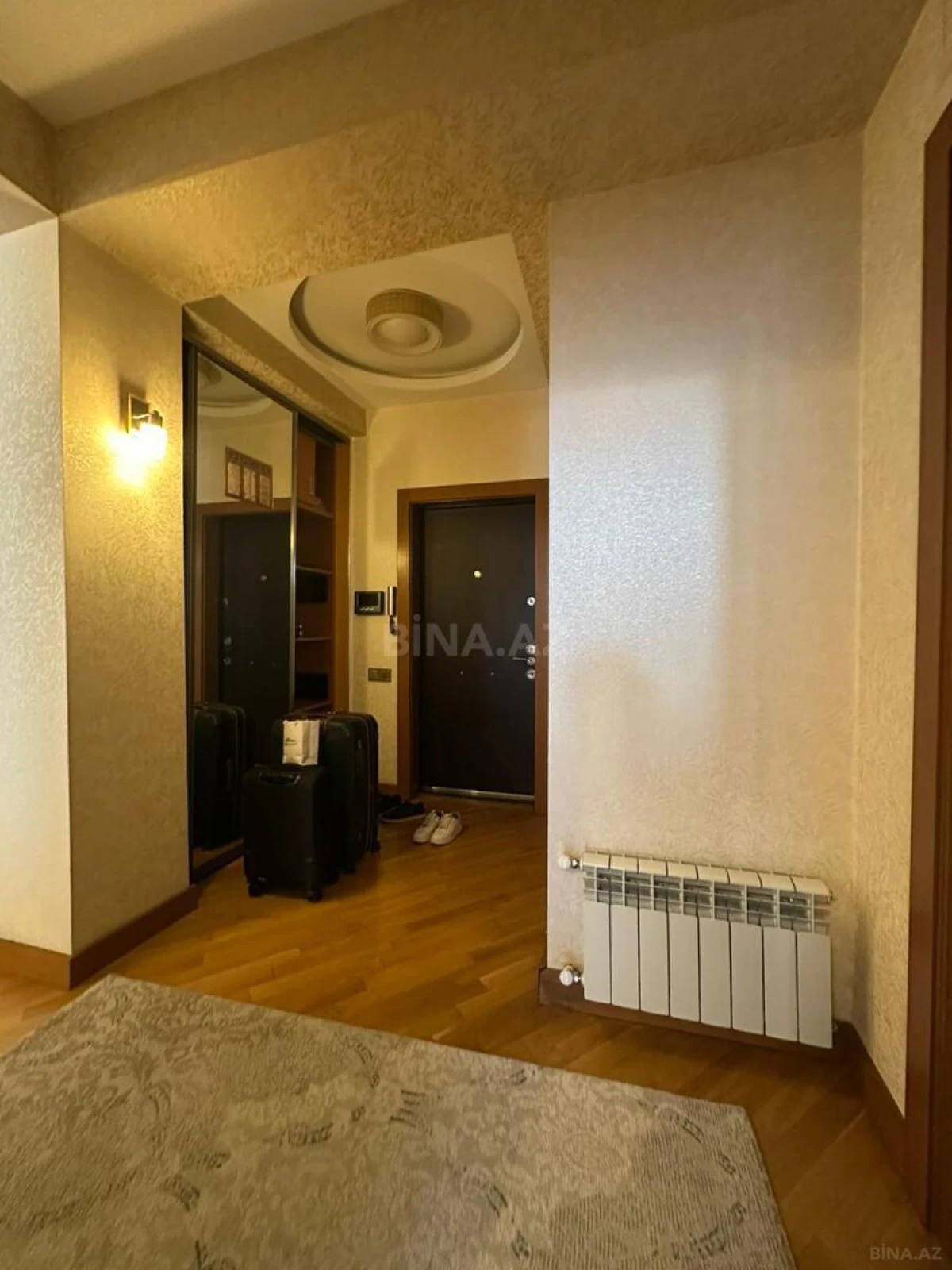 Kirayə verilir 3 otaqlı mənzil 100 m²
