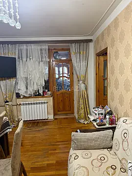 Kirayə verilir 2 otaqlı mənzil 42 m²