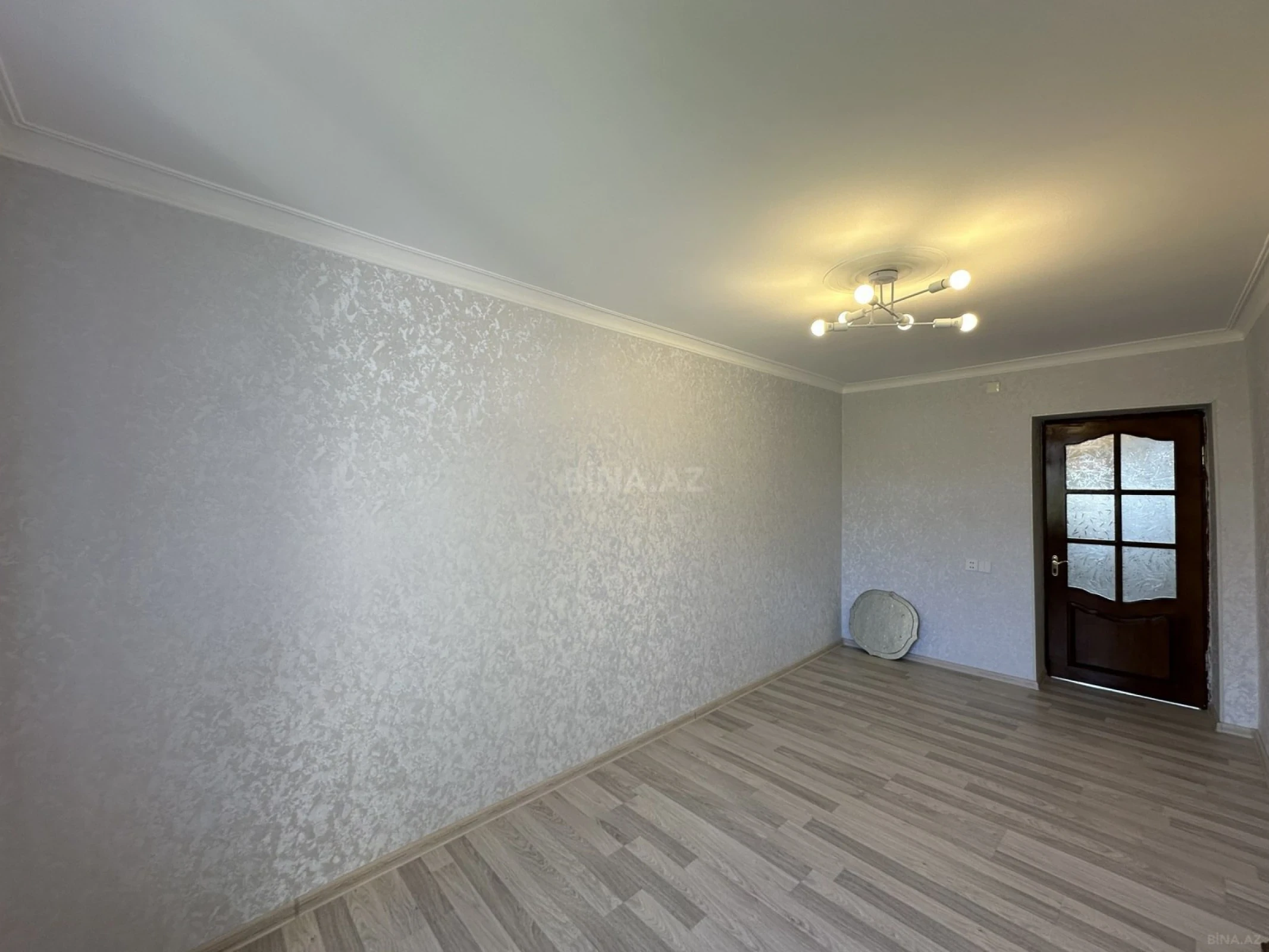 Satılır 2 otaqlı mənzil 55 m²