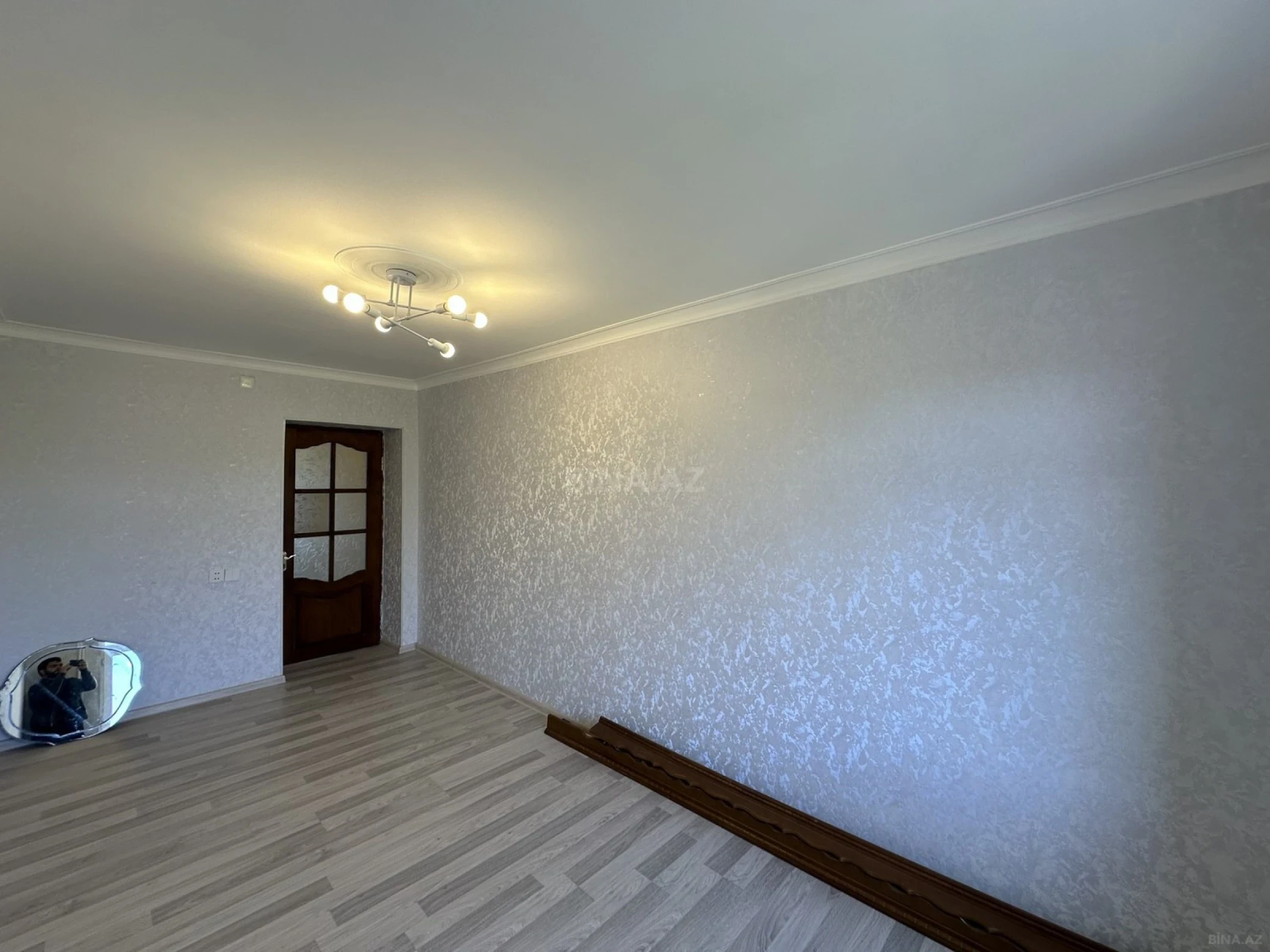 Satılır 2 otaqlı mənzil 55 m²