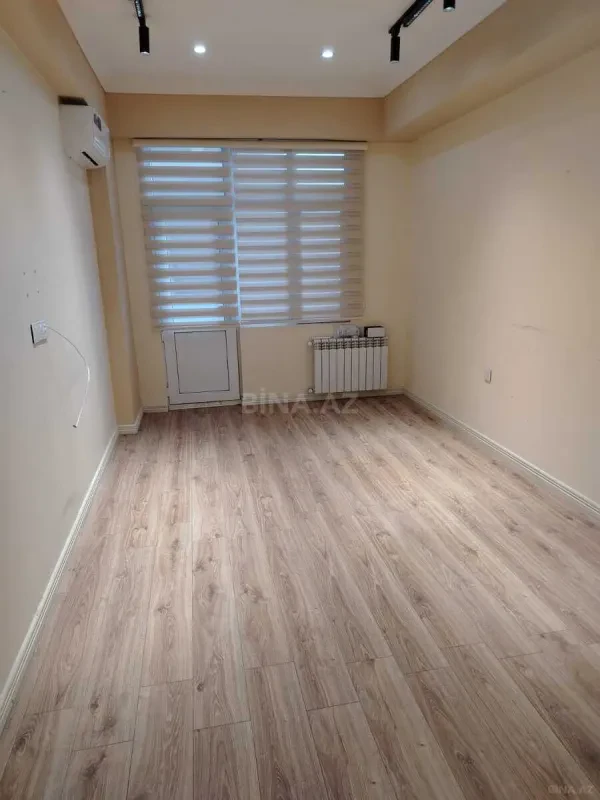 Satılır 3 otaqlı mənzil 110 m²