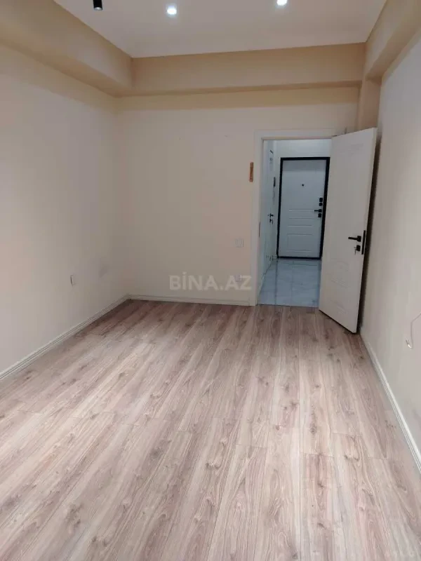Satılır 3 otaqlı mənzil 110 m²