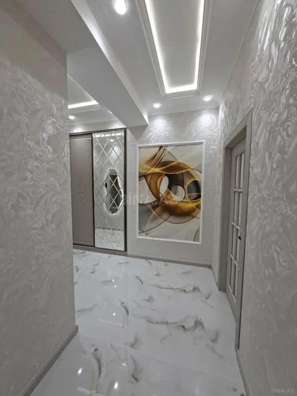 Satılır 3 otaqlı mənzil 92 m²