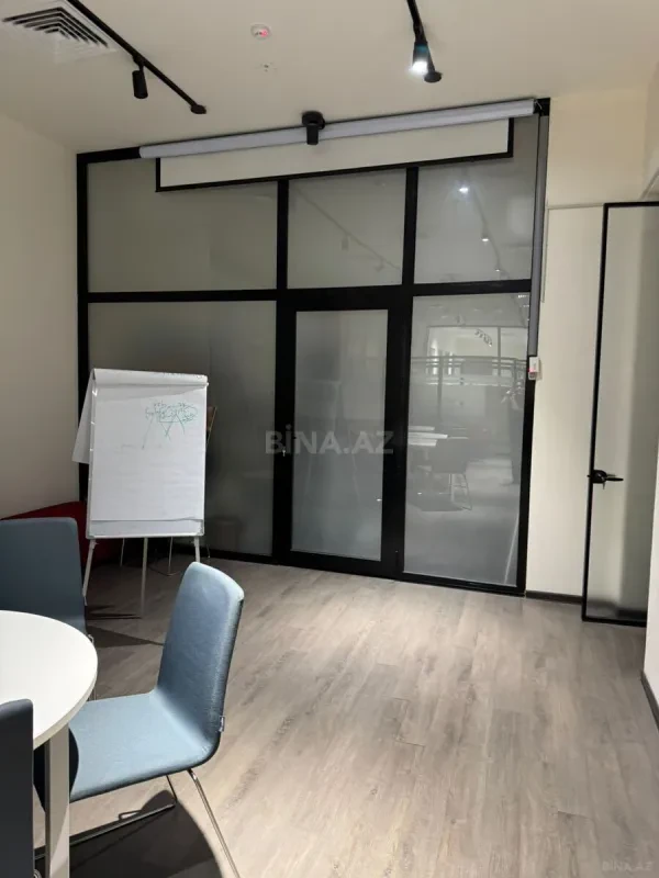 Kirayə verilir 4 otaqlı ofis 230 m²