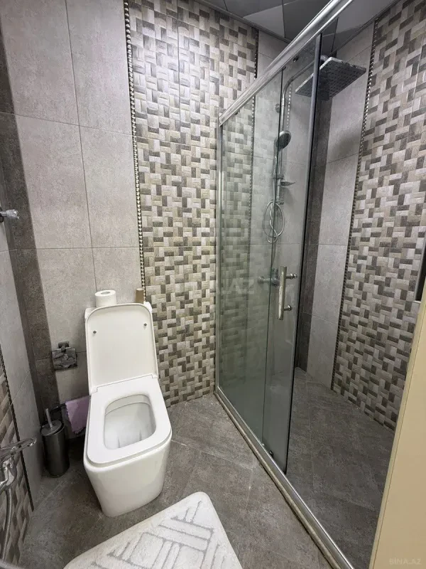 Satılır 5 otaqlı mənzil 120 m²