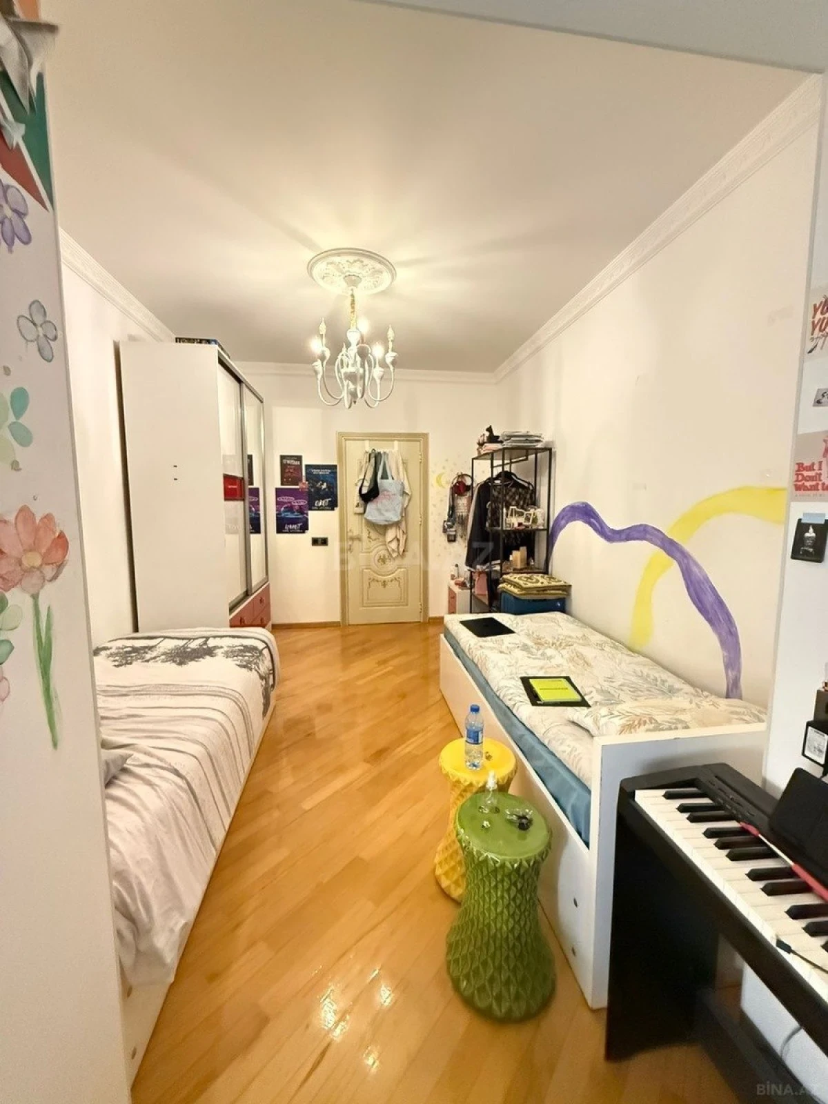 Satılır 5 otaqlı mənzil 120 m²