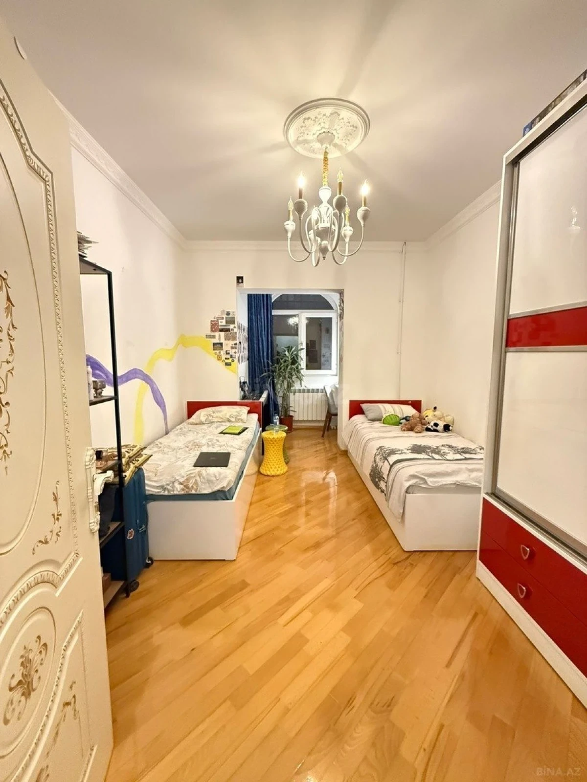 Satılır 5 otaqlı mənzil 120 m²
