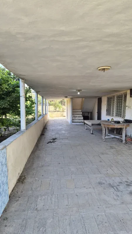 Satılır 6 otaqlı həyət evi 200 m²