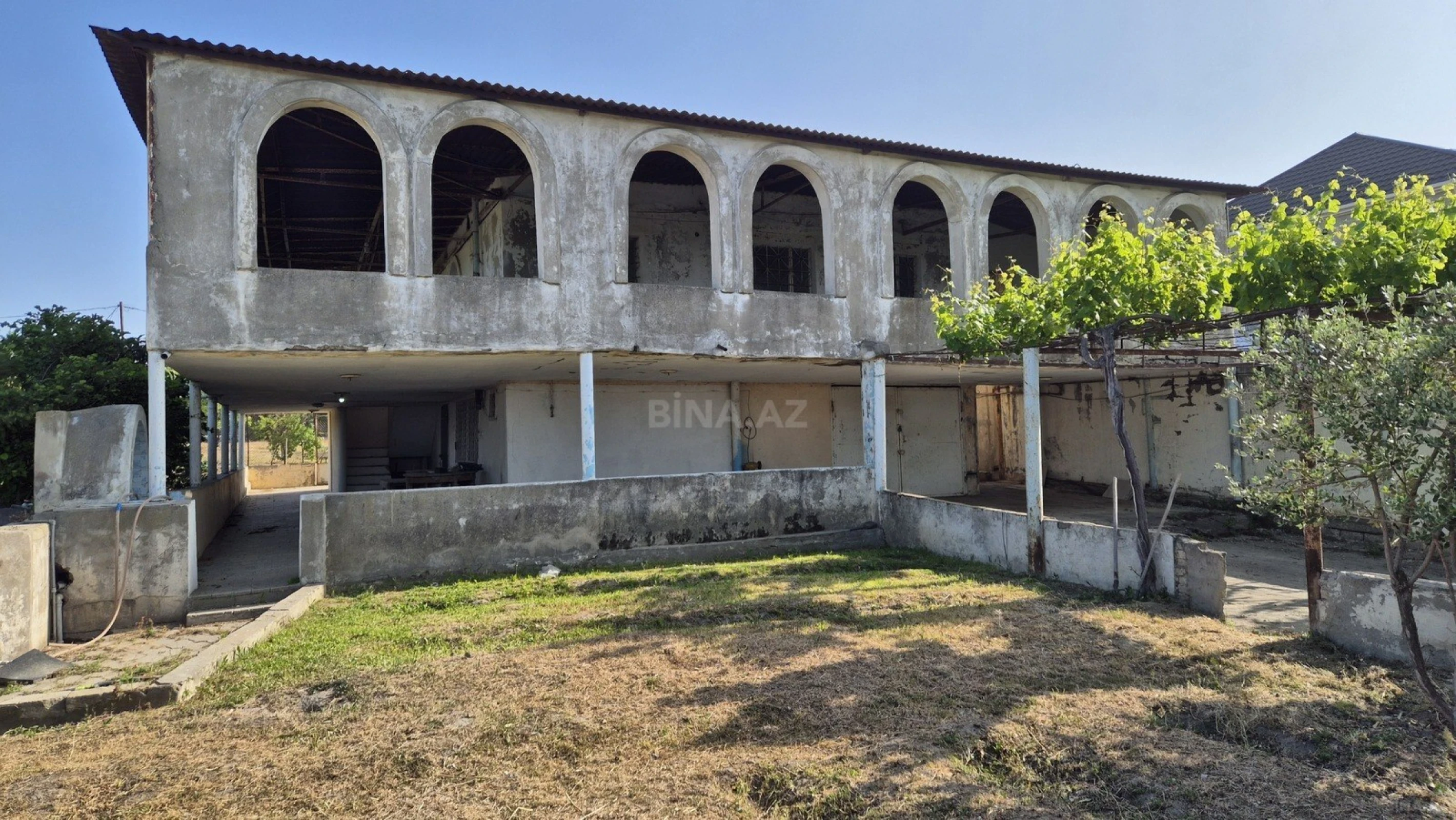 Satılır 6 otaqlı həyət evi 200 m²