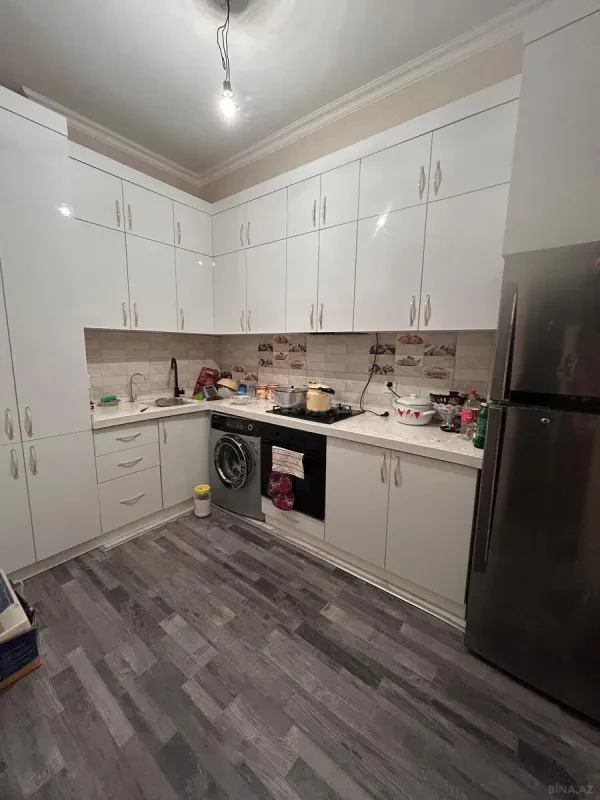 Satılır 3 otaqlı mənzil 91 m²