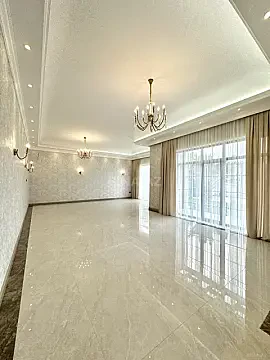 Satılır 6 otaqlı həyət evi 600 m²