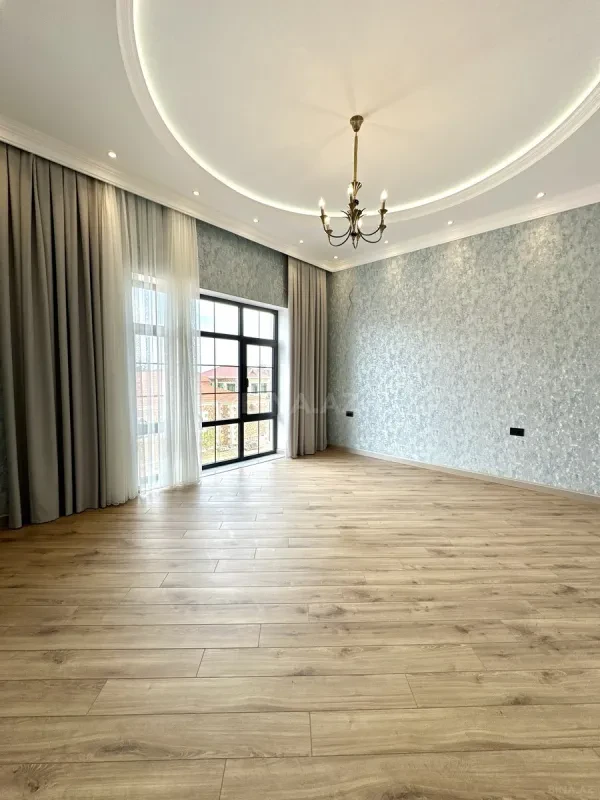 Satılır 6 otaqlı həyət evi 600 m²