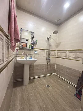 Satılır 2 otaqlı mənzil 75 m²