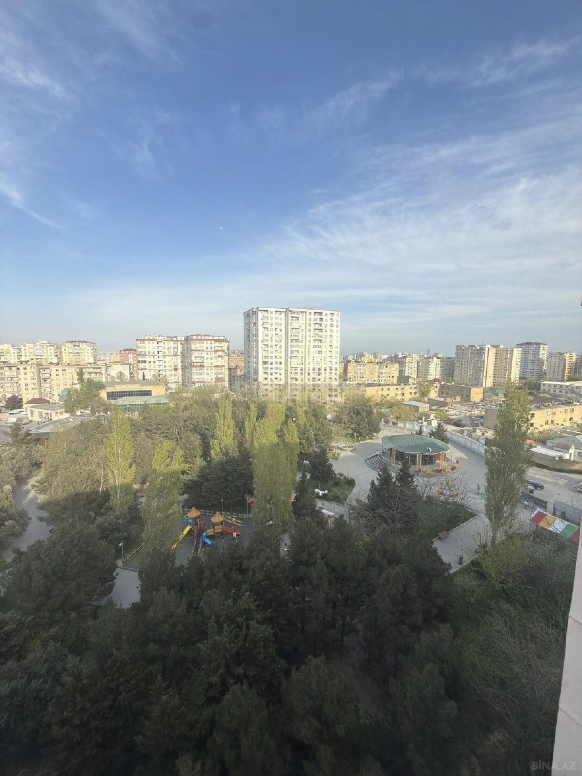 Satılır 2 otaqlı mənzil 75 m²