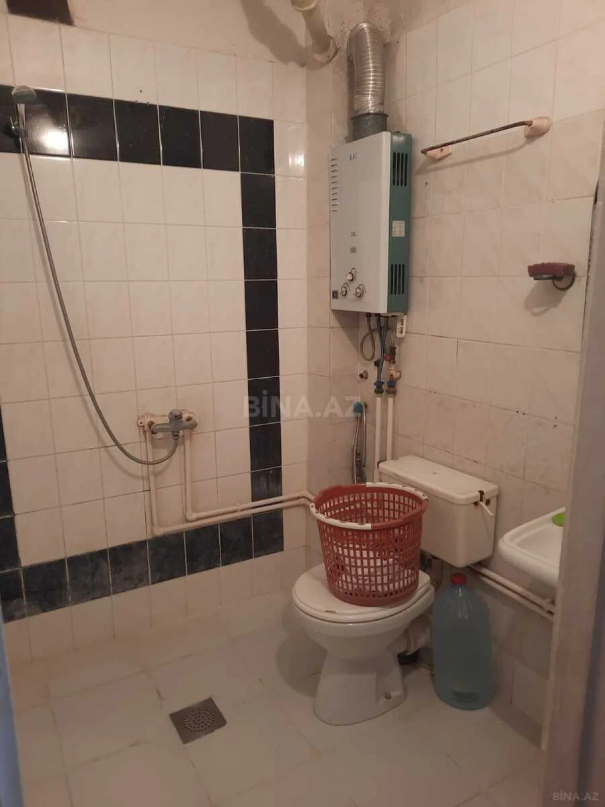 Satılır 1 otaqlı mənzil 40 m²