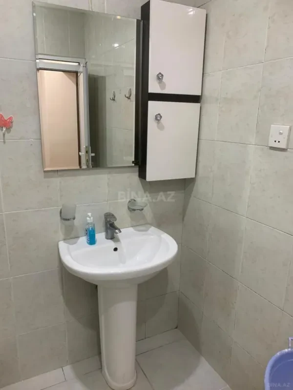 Kirayə verilir 2 otaqlı mənzil 56 m²
