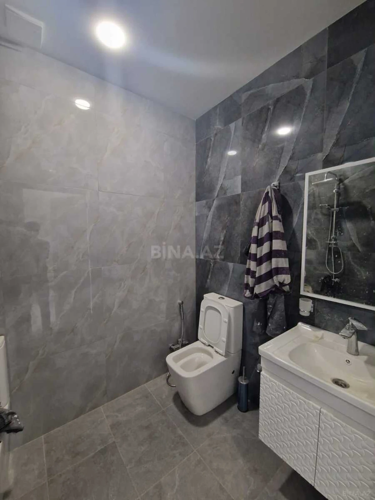 Kirayə verilir 5 otaqlı ofis 150 m²