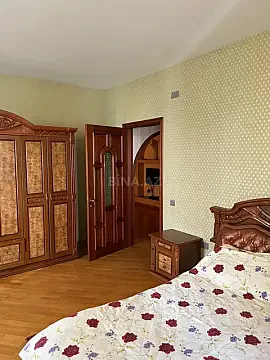 Kirayə verilir 3 otaqlı mənzil 125 m²