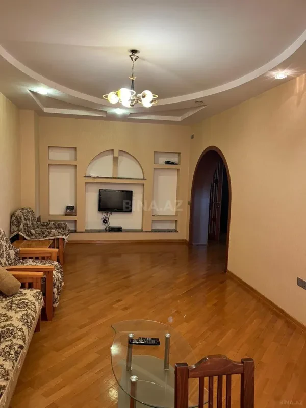 Kirayə verilir 3 otaqlı mənzil 125 m²