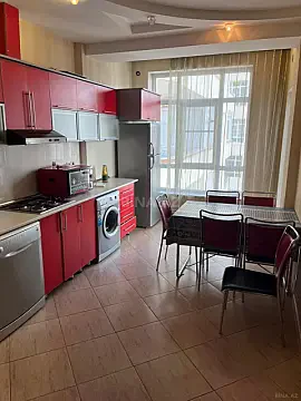 Kirayə verilir 3 otaqlı mənzil 125 m²