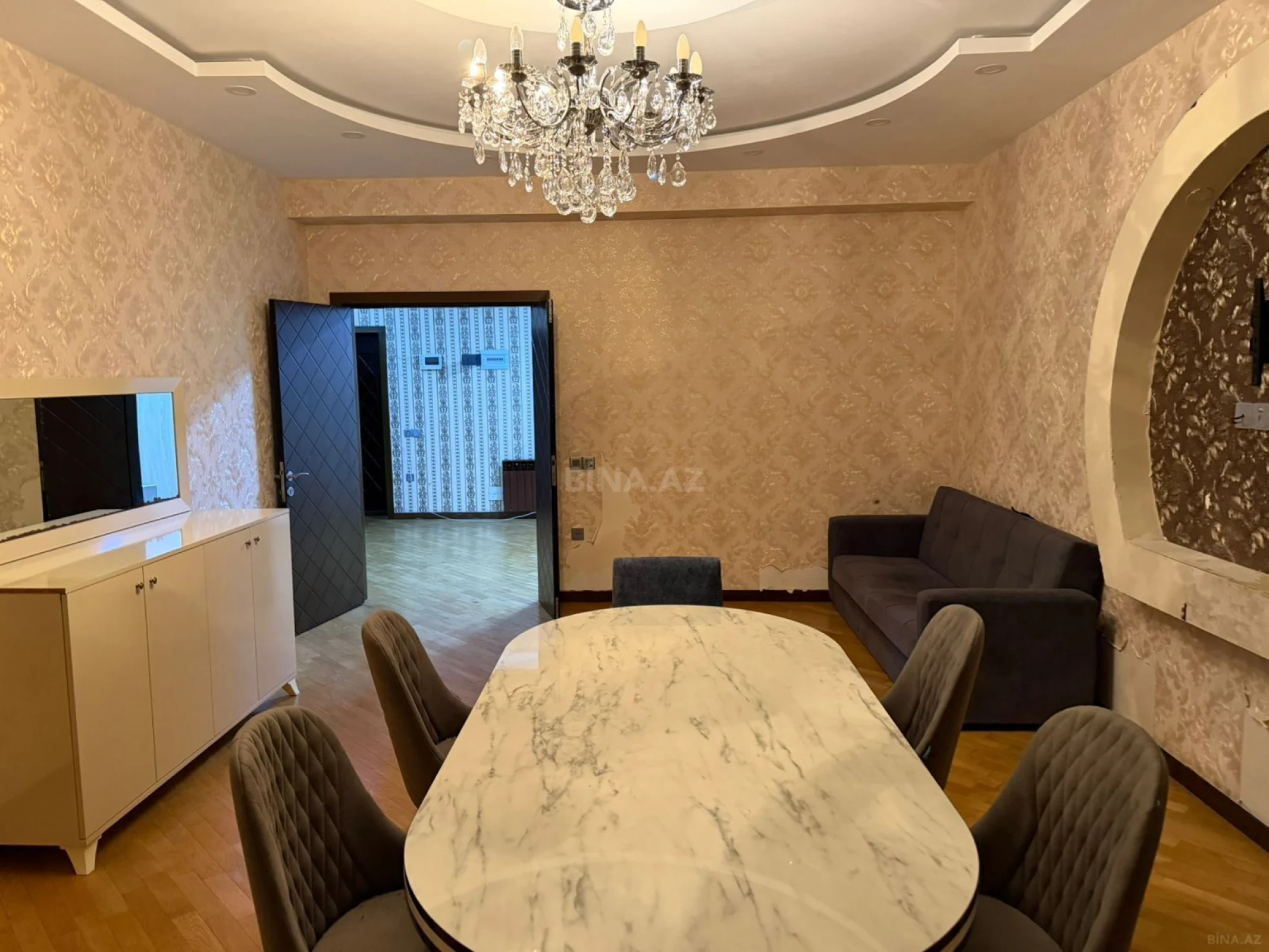 Kirayə verilir 3 otaqlı mənzil 120 m²