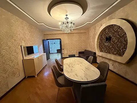 Kirayə verilir 3 otaqlı mənzil 120 m²
