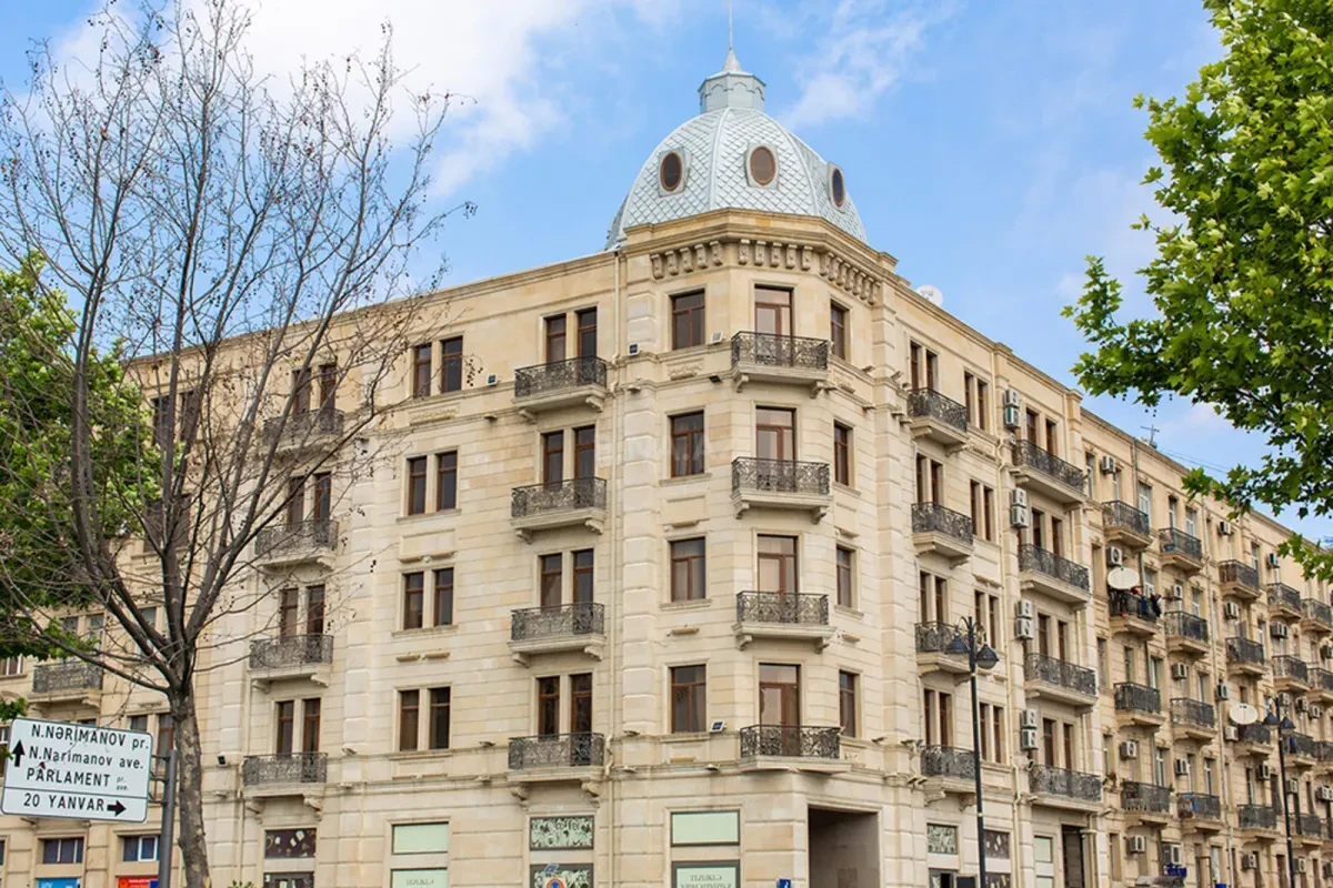 Kirayə verilir 1 otaqlı ofis 66 m²