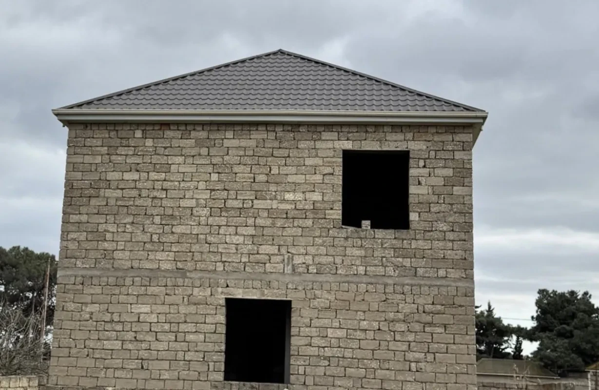 Satılır 5 otaqlı həyət evi 150 m²