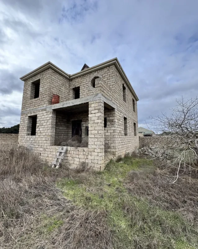Satılır 5 otaqlı həyət evi 150 m²