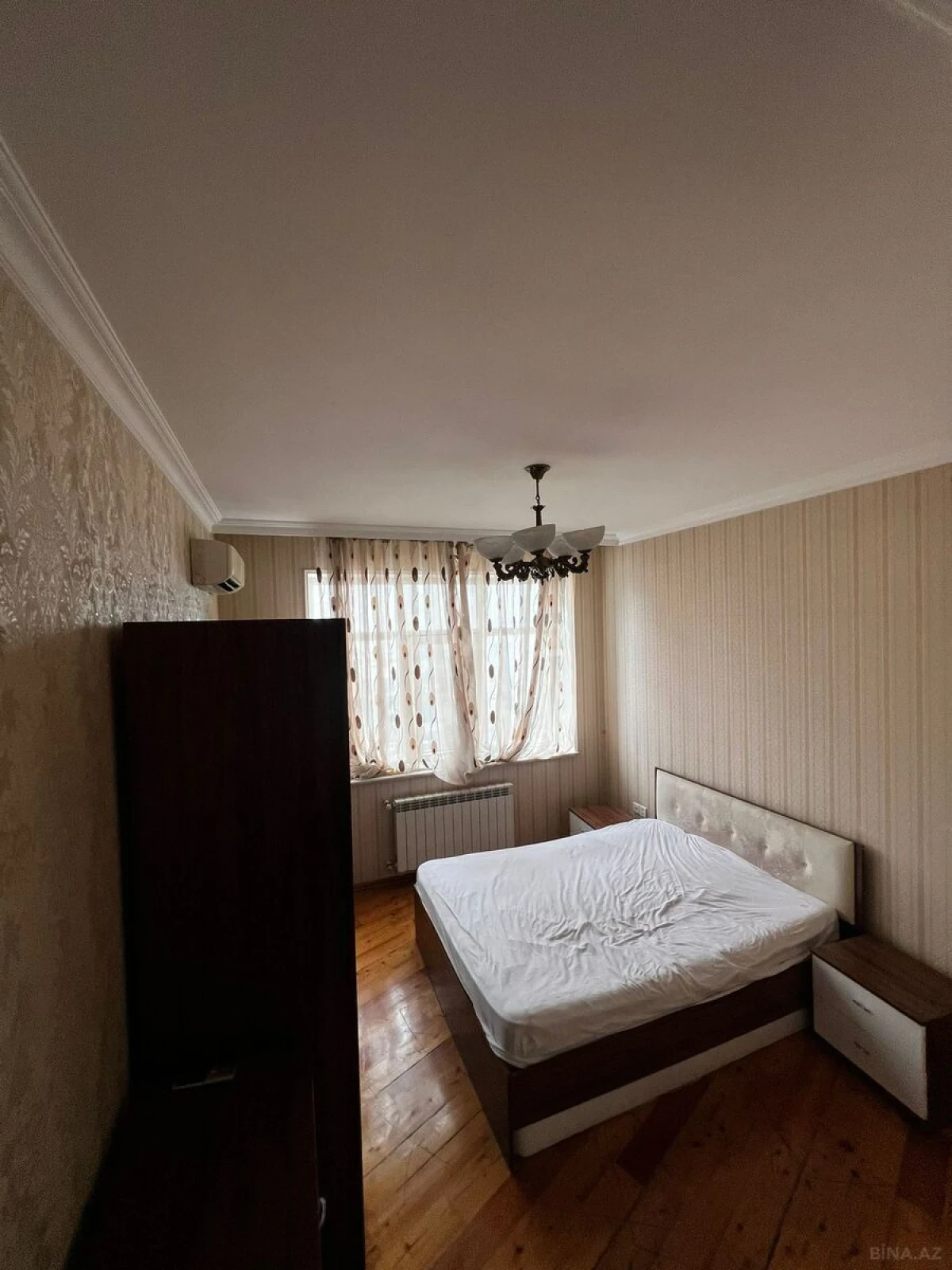 Kirayə verilir 2 otaqlı mənzil 110 m²