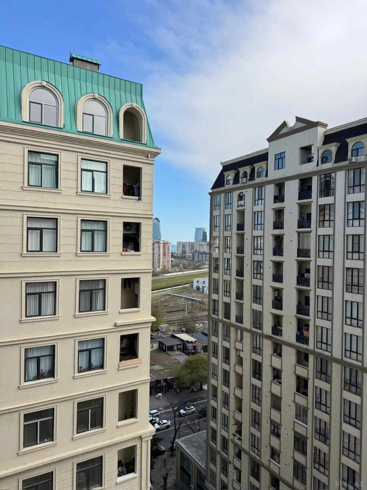Satılır 2 otaqlı mənzil 55 m²