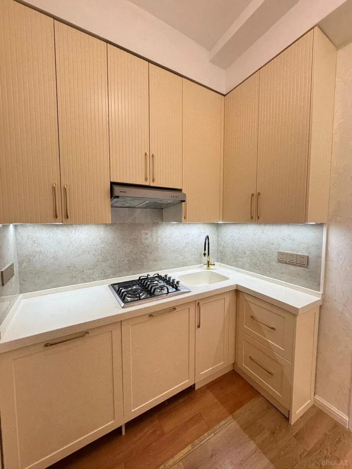Satılır 2 otaqlı mənzil 55 m²